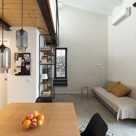 Fonderia Loft Apartment คาตาเนีย ภายนอก รูปภาพ